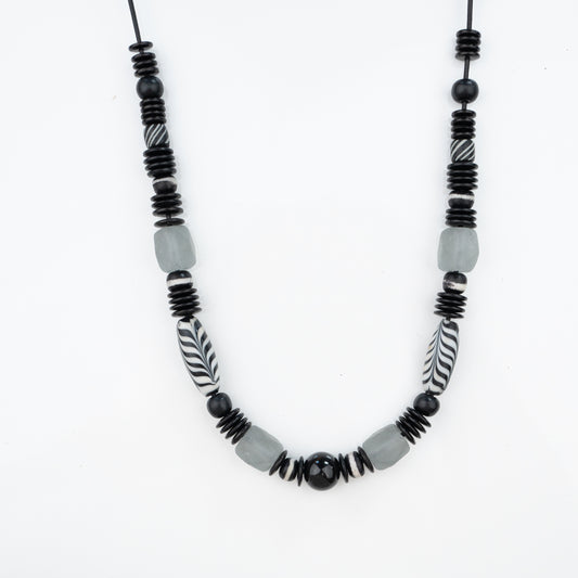 BOHO BLACK NECKLACE